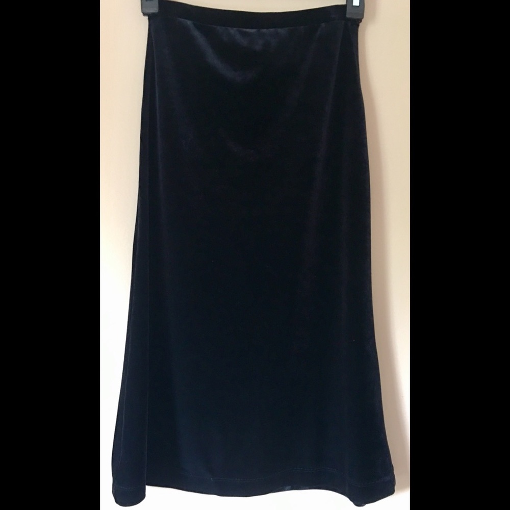 Velvet Black Skirt • GAP